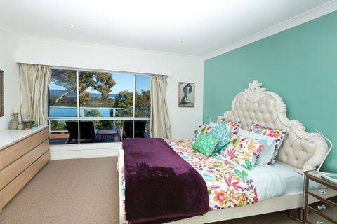 Booti Booti Lakehouse - Accommodation Gladstone 2