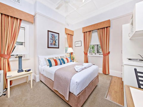 Boronia Lodge - Accommodation Gladstone 2