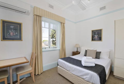 Boronia Lodge - Accommodation Gladstone 3
