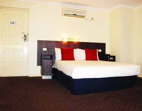Boulevard Motor Inn - Accommodation Gladstone 2