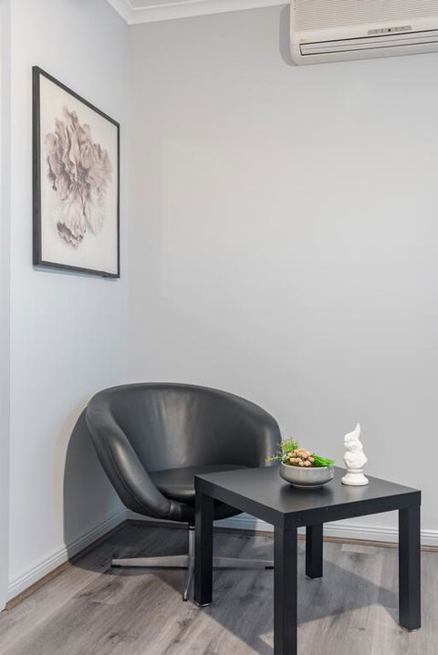 Boutique Private Rm Situated In The Heart Of Burwood7 - Accommodation Gladstone 3