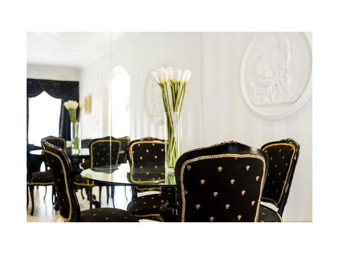 Boutique Stays - Brighton Rose - Accommodation Gladstone 3