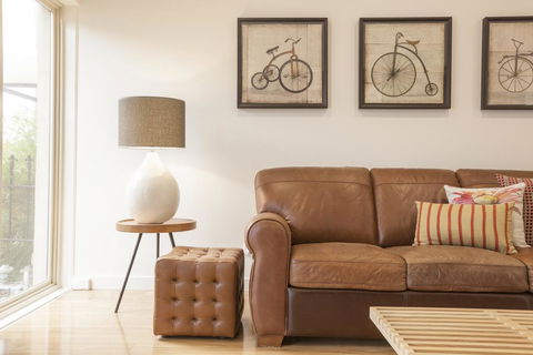 Boutique Stays - Central Park, South Melbourne Townhouse - Accommodation Gladstone 2