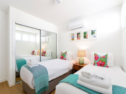 Boutique Stays - Hampton Lookout - Accommodation Gladstone 2