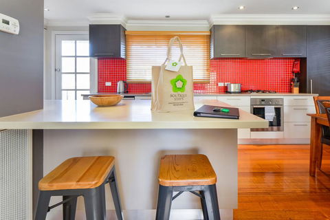 Boutique Stays - Sandy Haven C - Accommodation Gladstone 3