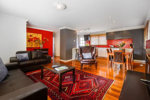 Boutique Stays - Sandy Haven C - Accommodation Gladstone 0