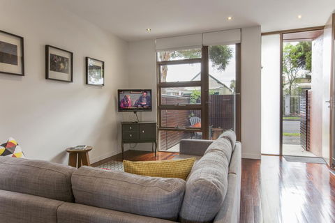 Boutique Stays - Somerset Terrace, Townhouse In Richmond - Accommodation Gladstone 2
