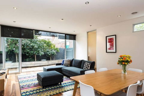 Bradman Modern Style A Walk To MCG, Swan St, CBD - Accommodation Gladstone 0