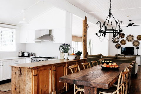 Braebrook - Stunning Farm House! - Accommodation Gladstone 3