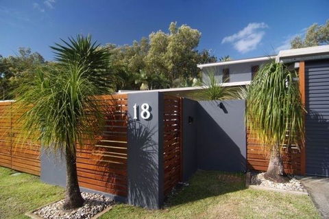 Bramston Beach - Luxury Holiday House - Accommodation Gladstone 2