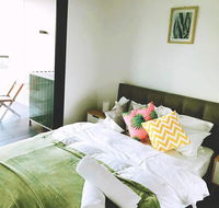Brand New 2 bed Apartment with Absolute Park View - Accommodation Gladstone