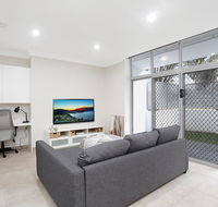 Brand New 2 bedroom Apartment for 7 People - Accommodation Gladstone