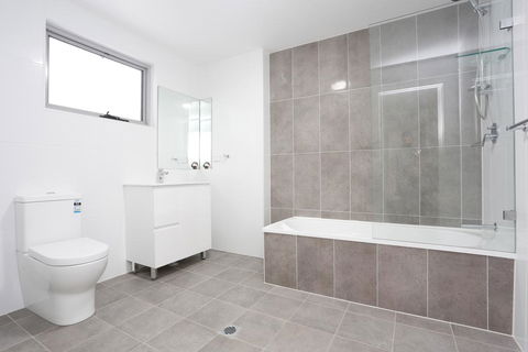 Brand New 2 Bedroom Apartment For 7 People - Accommodation Gladstone 2