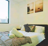 Brand New Apartment Next To Shopping Center - Accommodation Gladstone