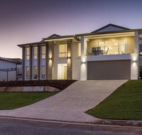 Brand New Executive Living - Accommodation Gladstone
