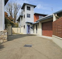 Breakaway Bright - Superb Townhouse - Accommodation Gladstone
