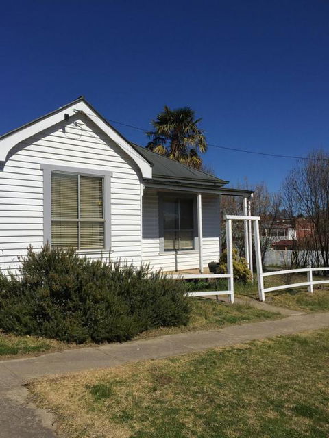 Breakaway Cottage - Accommodation Gladstone 3