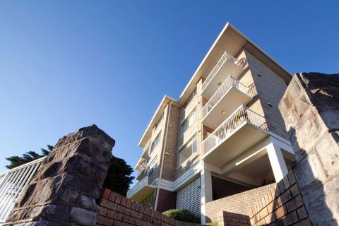 Breathtaking 1 Bedroom NB98 - Accommodation Gladstone 1
