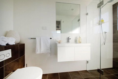 Breathtaking 1 Bedroom NB98 - Accommodation Gladstone 2