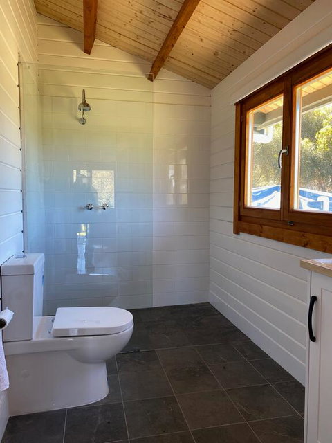Bretts Rest - Accommodation Gladstone 3