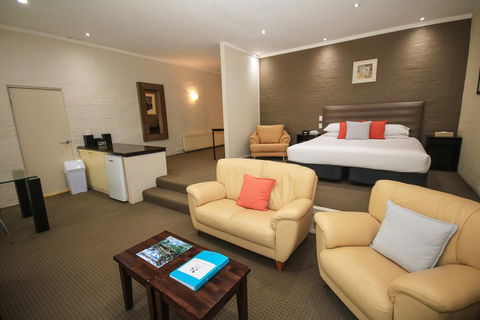 Briars Country Lodge - Accommodation Gladstone 1