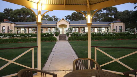 Brice Hill Country Lodge - Accommodation Gladstone 1