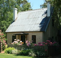 Brickendon - Accommodation Gladstone