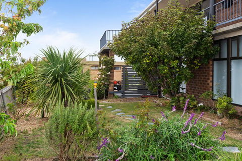 Bridairre Holiday Apartments - Accommodation Gladstone 1