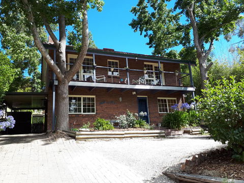 Bridgewater Dog'n'me...furkid And Family Friendly... - Accommodation Gladstone 1
