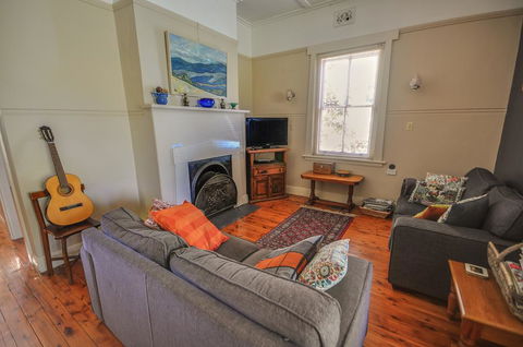 Brigalow Cottage - Accommodation Gladstone 1
