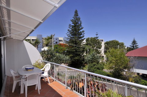 Bright & Comfortable In Quiet Location - Accommodation Gladstone 0