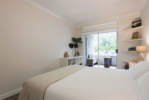 Bright Comfy Bondi Home - Accommodation Gladstone 3