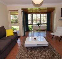 Bright Highland Valley Cottages - Accommodation Gladstone