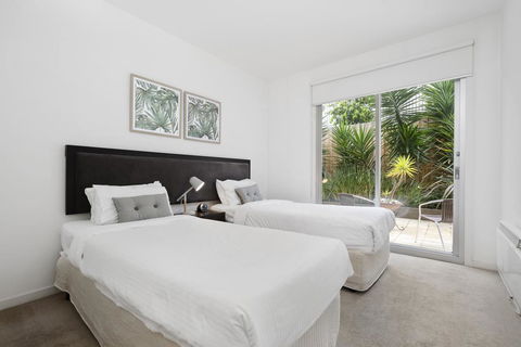 Brighton Bay Apartments - Accommodation Gladstone 3