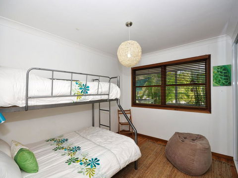 Brilliant Location - Accommodation Gladstone 2