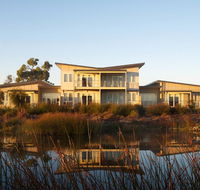 Broadbeach Inverloch Resort - Accommodation Gladstone