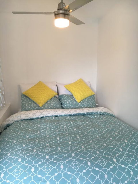 Brodie Beach Bungalow - Accommodation Gladstone 1