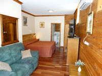 Book Brooklyn Accommodation Vacations Accommodation Gladstone Accommodation Gladstone