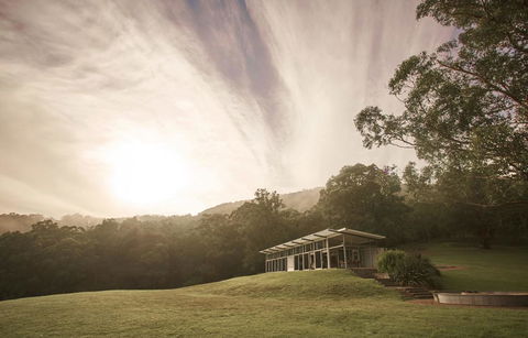 Bundaleer - Architect Designed, Stunning Views! - Accommodation Gladstone 1
