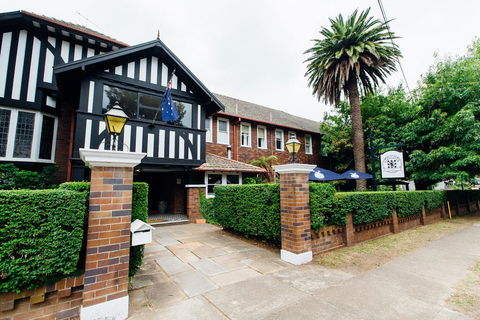 Bundanoon Hotel - Accommodation Gladstone 0