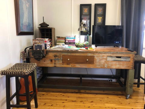 Bungalow@Tenterfield - Modern Vintage Luxury - Accommodation Gladstone 3