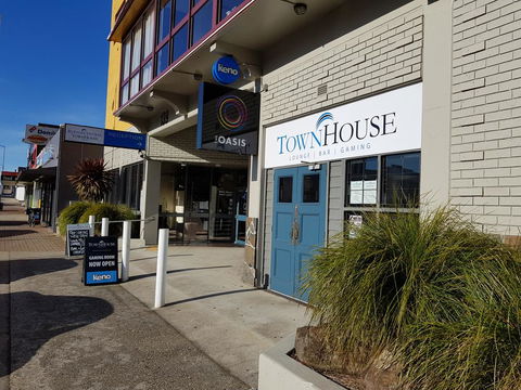 Burnie Central Townhouse Hotel - Accommodation Gladstone 2