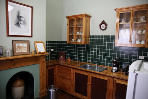 Burra Railway Station Bed And Breakfast - Accommodation Gladstone 3