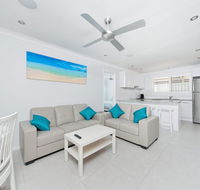 Burraneer  Corlette - Accommodation Gladstone