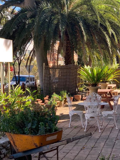 Burwood Bed And Breakfast - Accommodation Gladstone 2