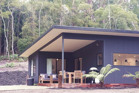 Bush & Beach Family Retreat - Accommodation Gladstone 1