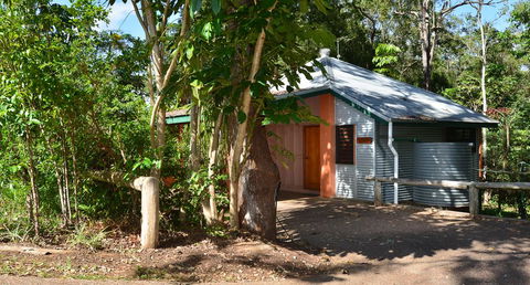 Bushland Cottages And Lodge - Accommodation Gladstone 0