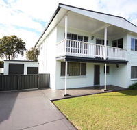 By The Beach at South West Rocks - Accommodation Gladstone