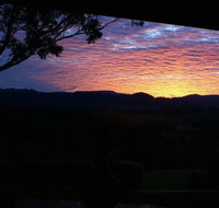 Byron Bay hinterland house - amazing sunset views - Accommodation Gladstone