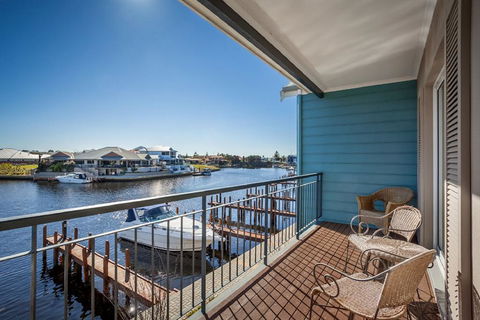 C Mandurah Resort & Serviced Apartments - Accommodation Gladstone 1